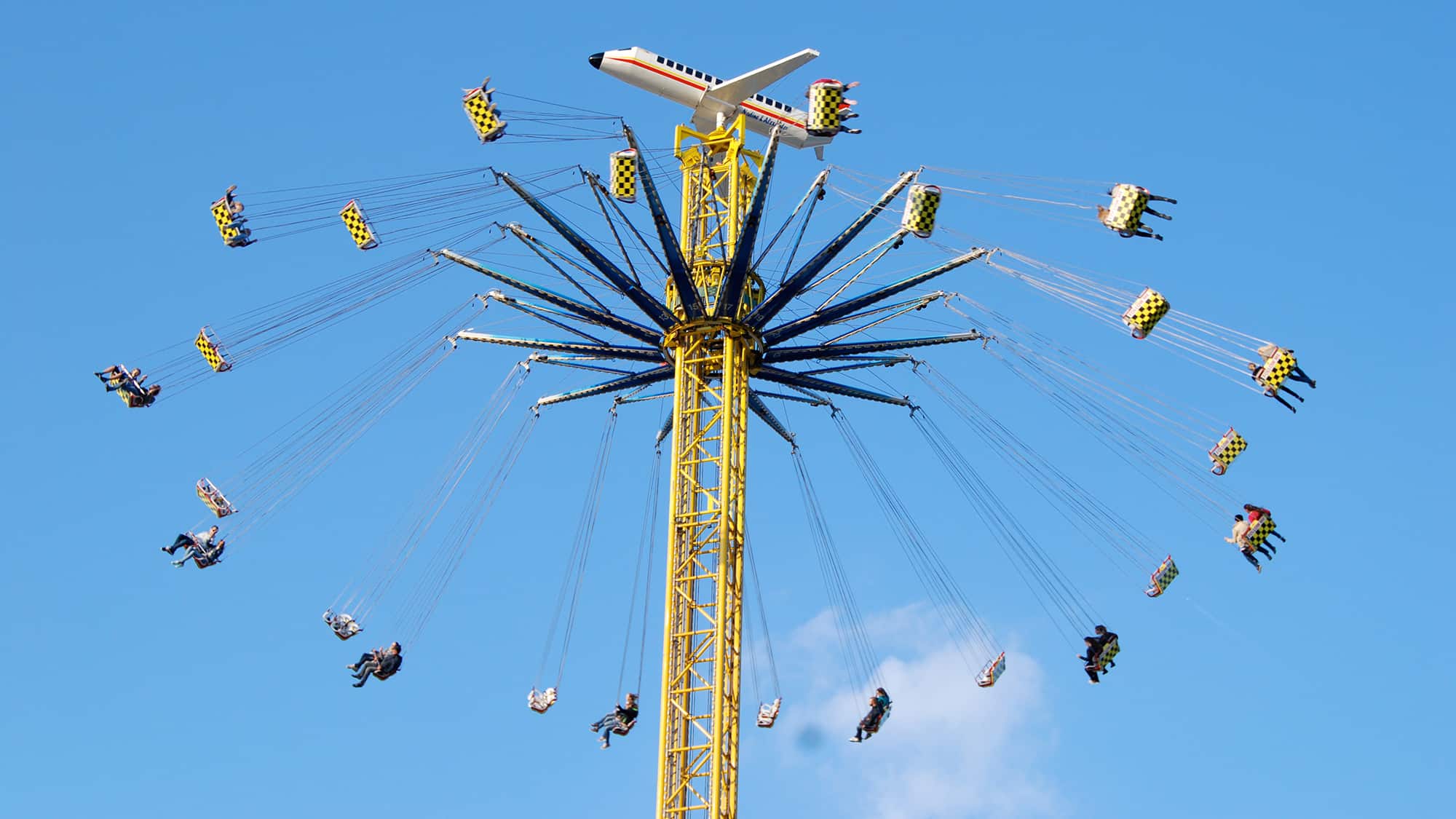 Extrem-Karussel als Symbol für Rasanz und Komplexität